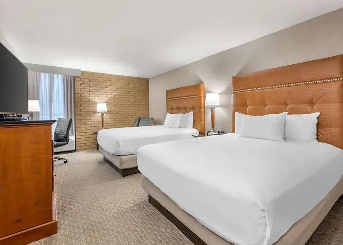 Drury & Hotel 3*