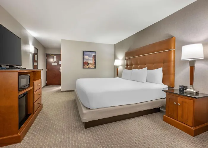 Drury & Hotel