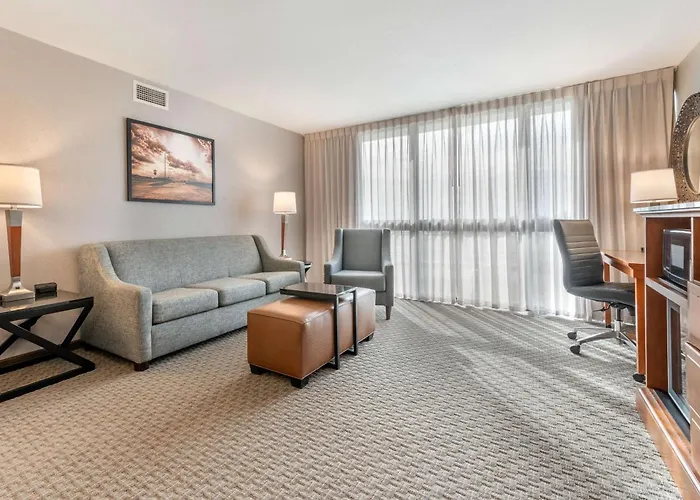 Drury & Hotel Champaign